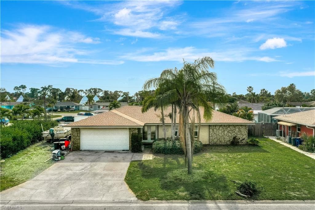 18102 Adams CIR FORT MYERS, FL 33967