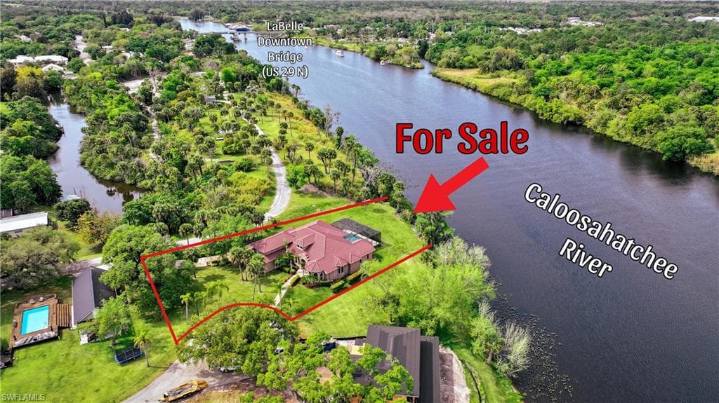 367 N Hickory ST LABELLE, FL 33935