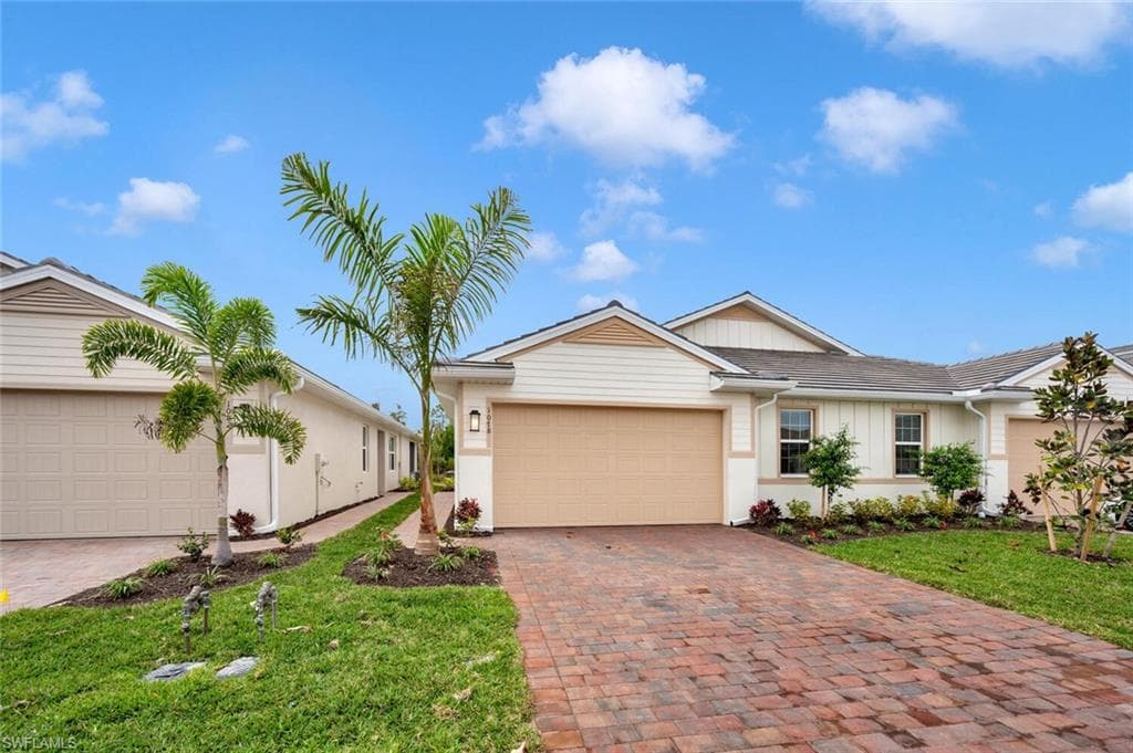 1078 ENBROOK LOOP NAPLES, FL 34114