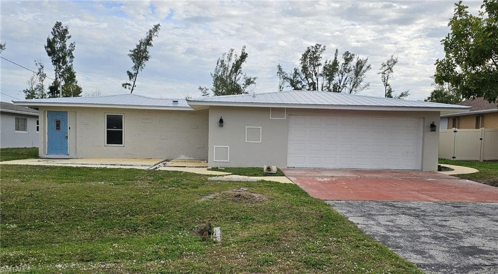 2076 Coral Point DR CAPE CORAL, FL 33990