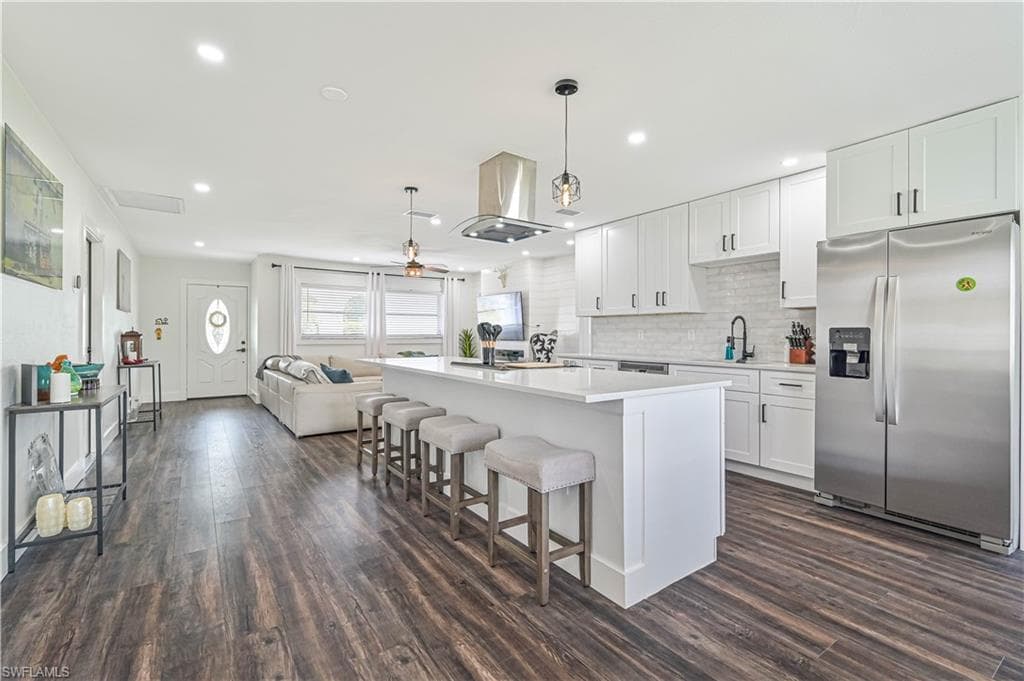 701 SE 36th ST CAPE CORAL, FL 33904