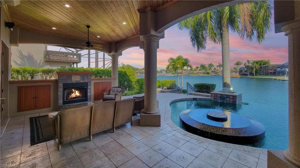 5743 SW 9th CT CAPE CORAL, FL 33914