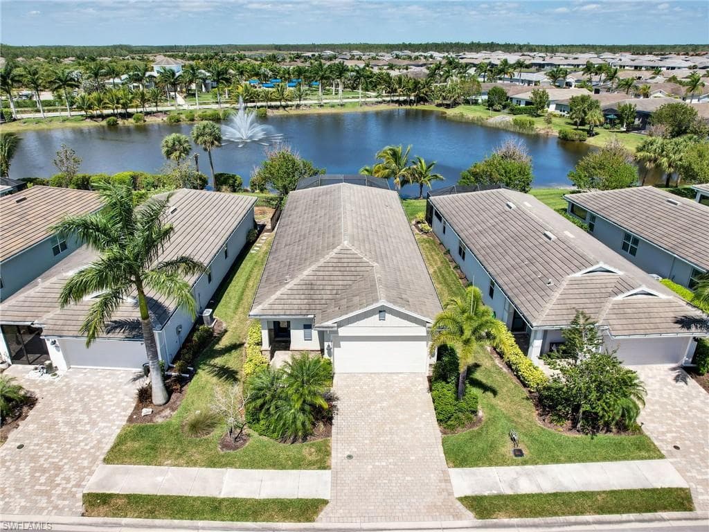 28458 Captiva Shell LOOP BONITA SPRINGS, FL 34135