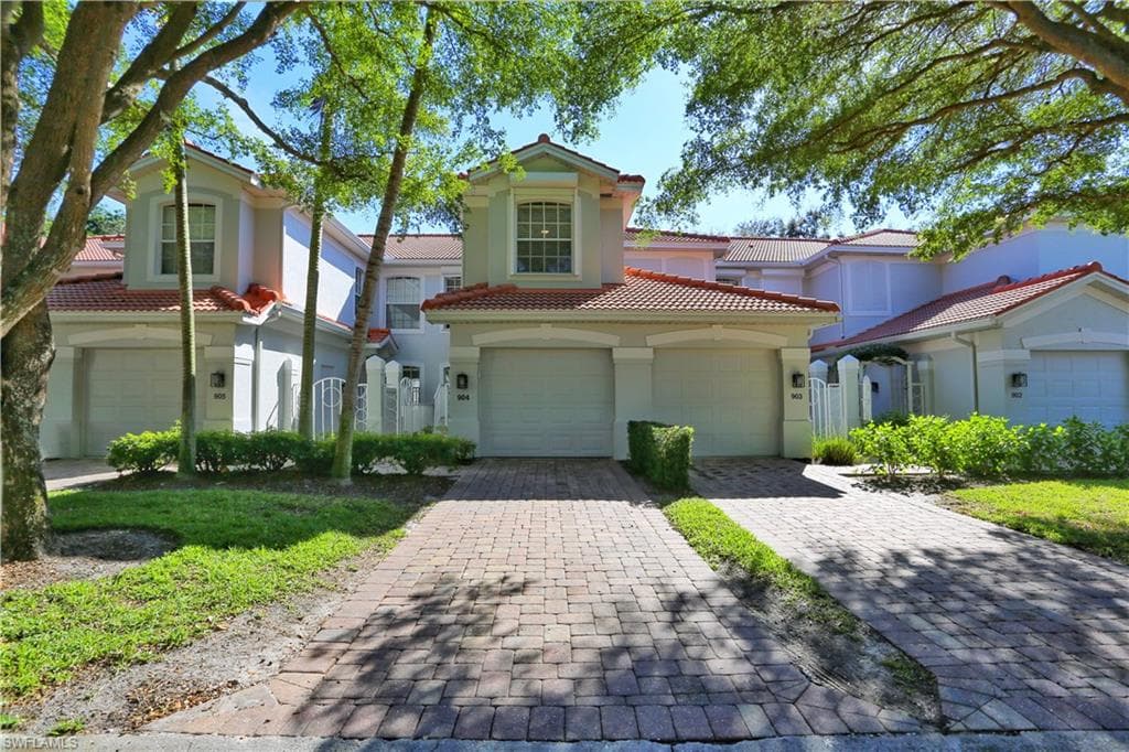 2190 Arielle DR 904 NAPLES, FL 34109