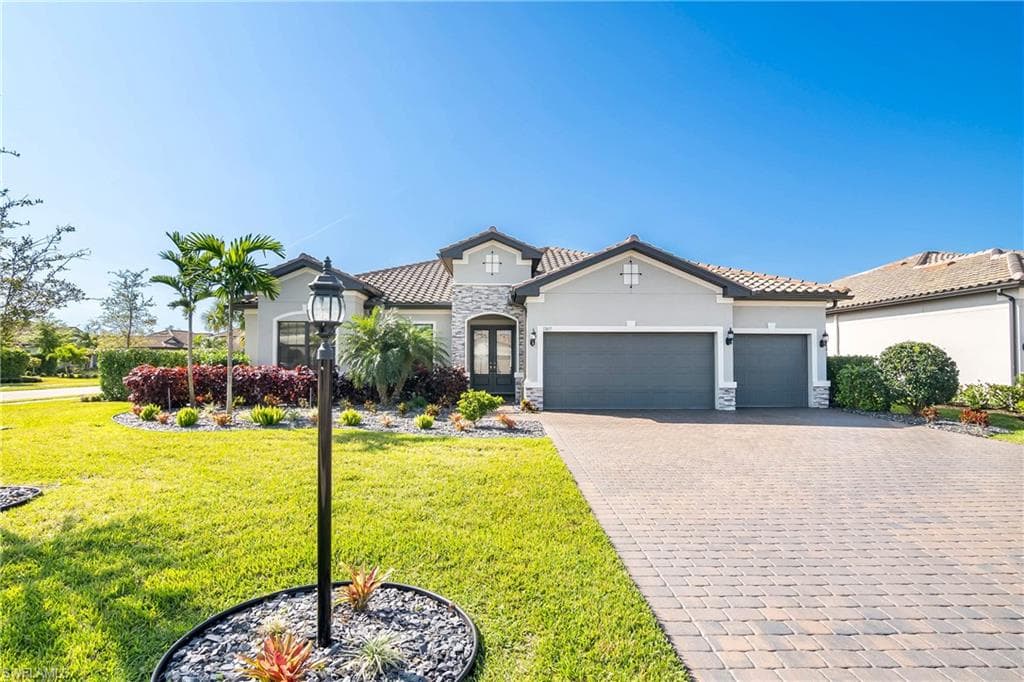 17457 Elkgrove LN ESTERO, FL 33928