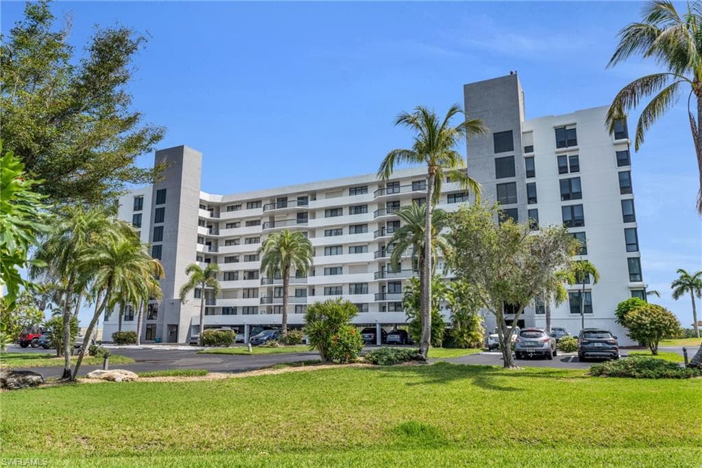 4253 Bay Beach LN 3F FORT MYERS BEACH, FL 33931
