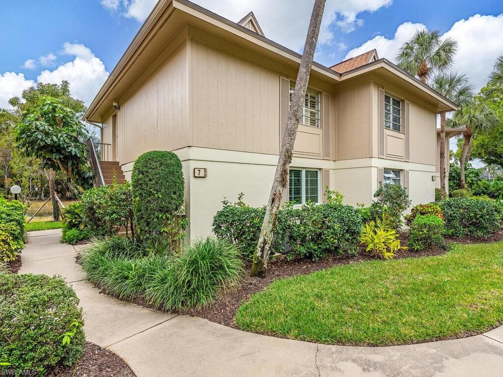 7 Bob O Link CT 7A NAPLES, FL 34105