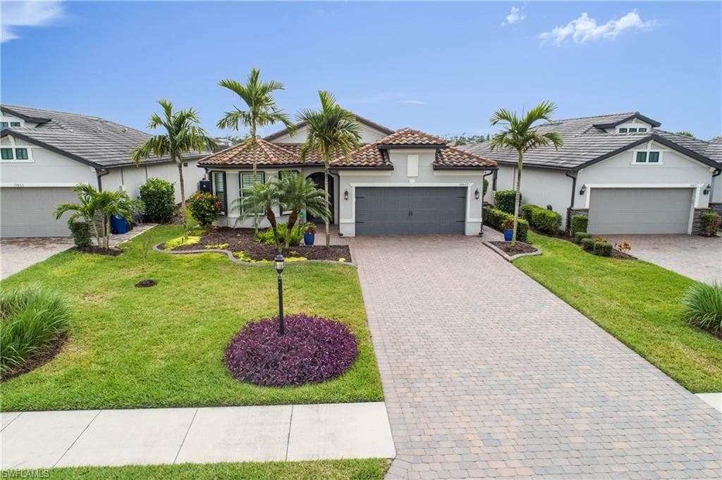 19867 Bittersweet LN ESTERO, FL 33928