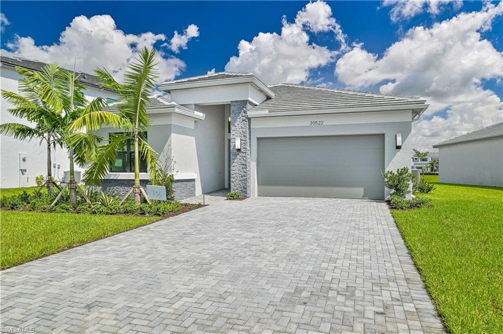 20522 Fair Oak LN ESTERO, FL 33928
