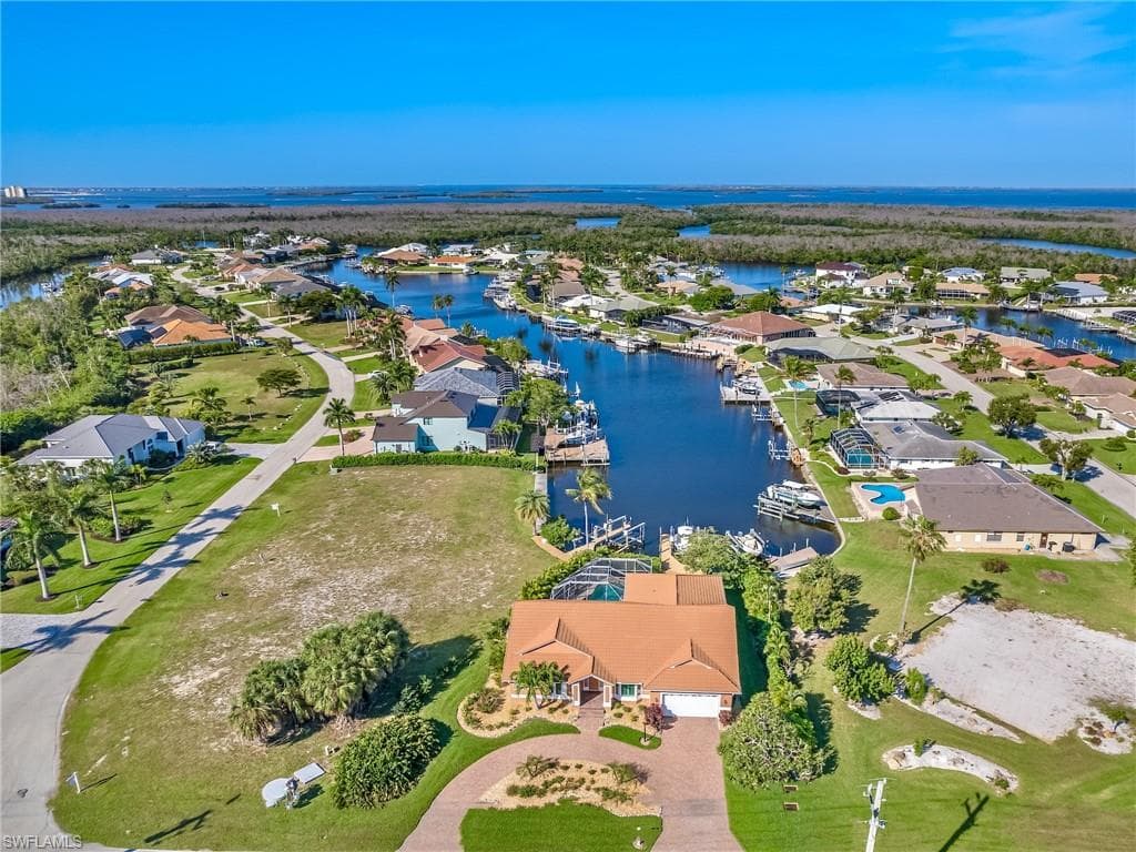 15560 Shell Point BLVD FORT MYERS, FL 33908