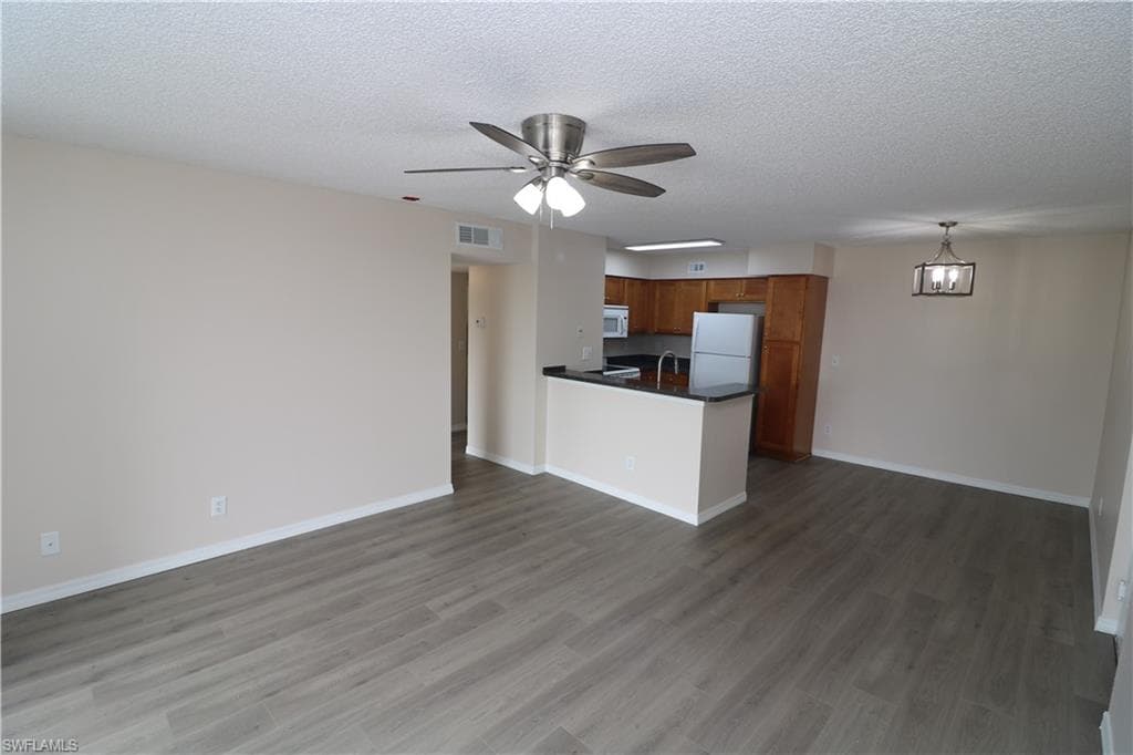 13545 Eagle Ridge DR 823 FORT MYERS, FL 33912