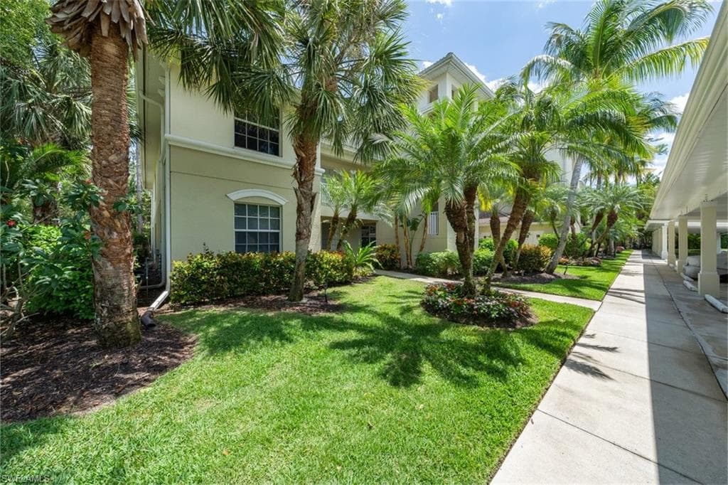 1878 Tarpon Bay DR S 301 NAPLES, FL 34119