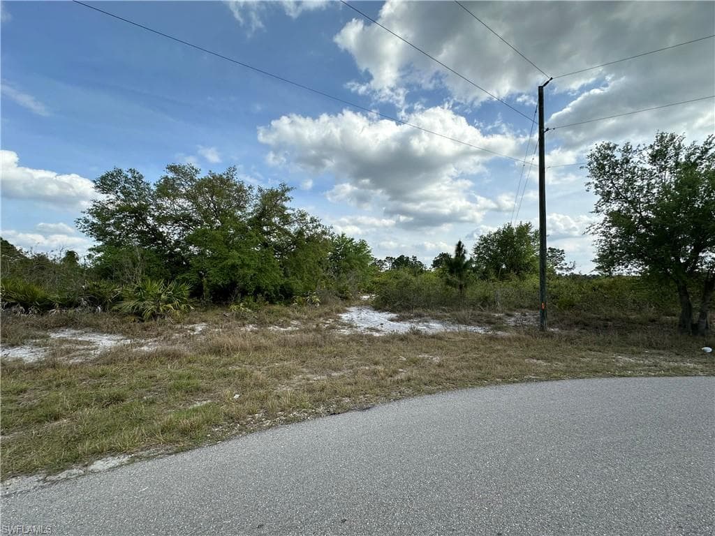 1854 Mayberry DR LEHIGH ACRES, FL 33972