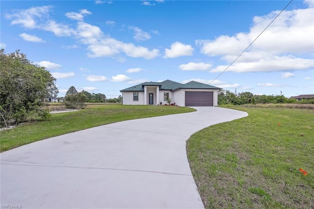 3016 42nd ST SW LEHIGH ACRES, FL 33976