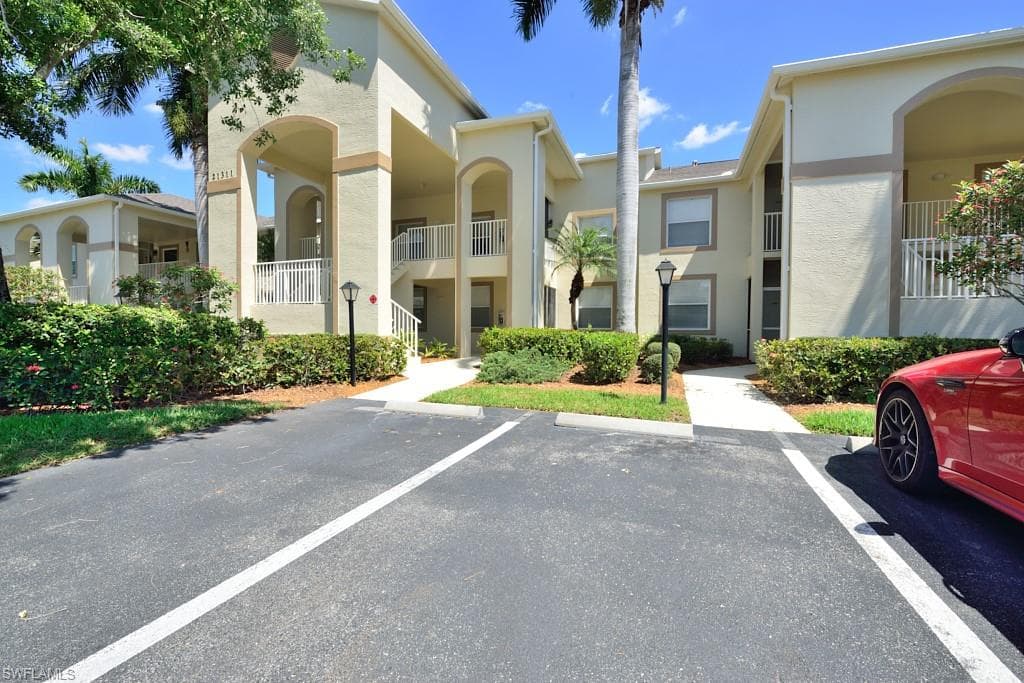 21311 Lancaster RUN 725 ESTERO, FL 33928