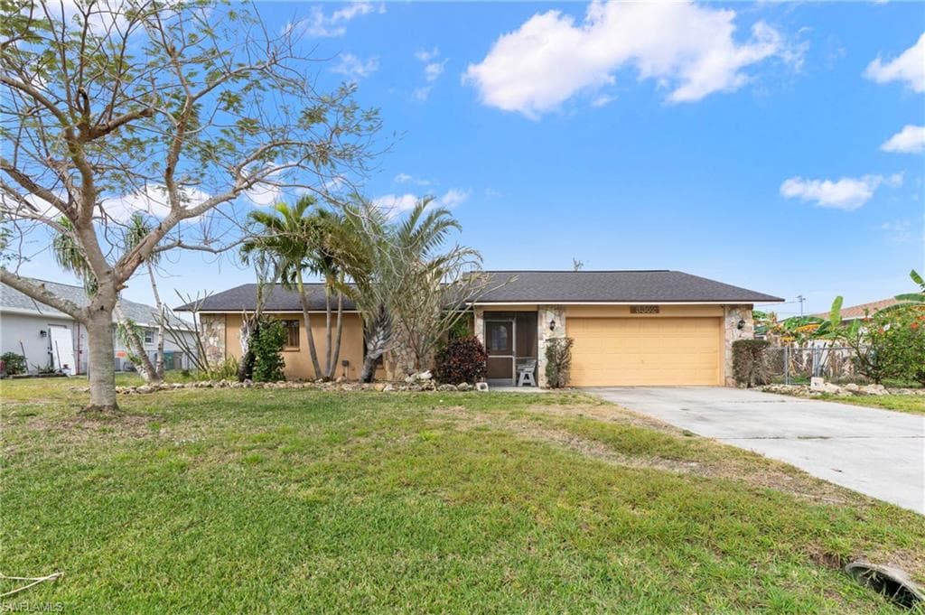 3302 SW 6th AVE CAPE CORAL, FL 33914