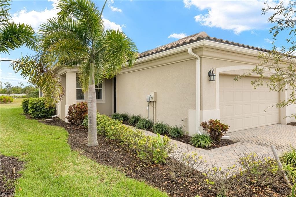 10271 Bonavie Cove DR FORT MYERS, FL 33966