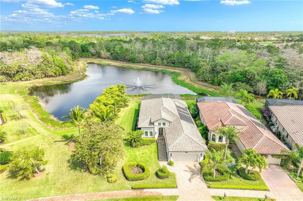 6582 Amarone LN NAPLES, FL 34113