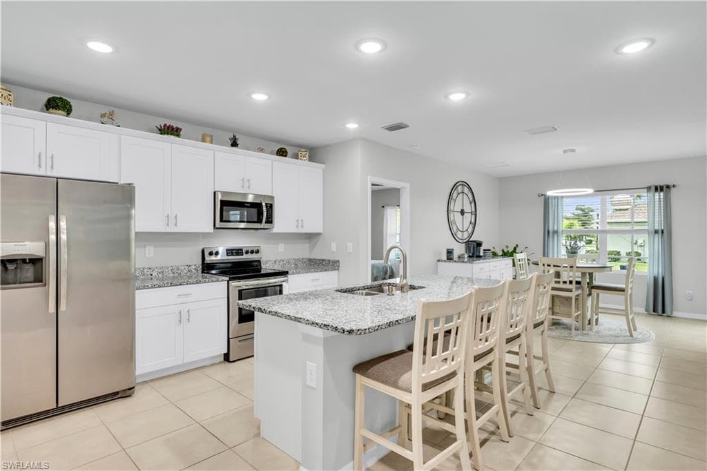 2163 Pigeon Plum WAY NORTH FORT MYERS, FL 33917