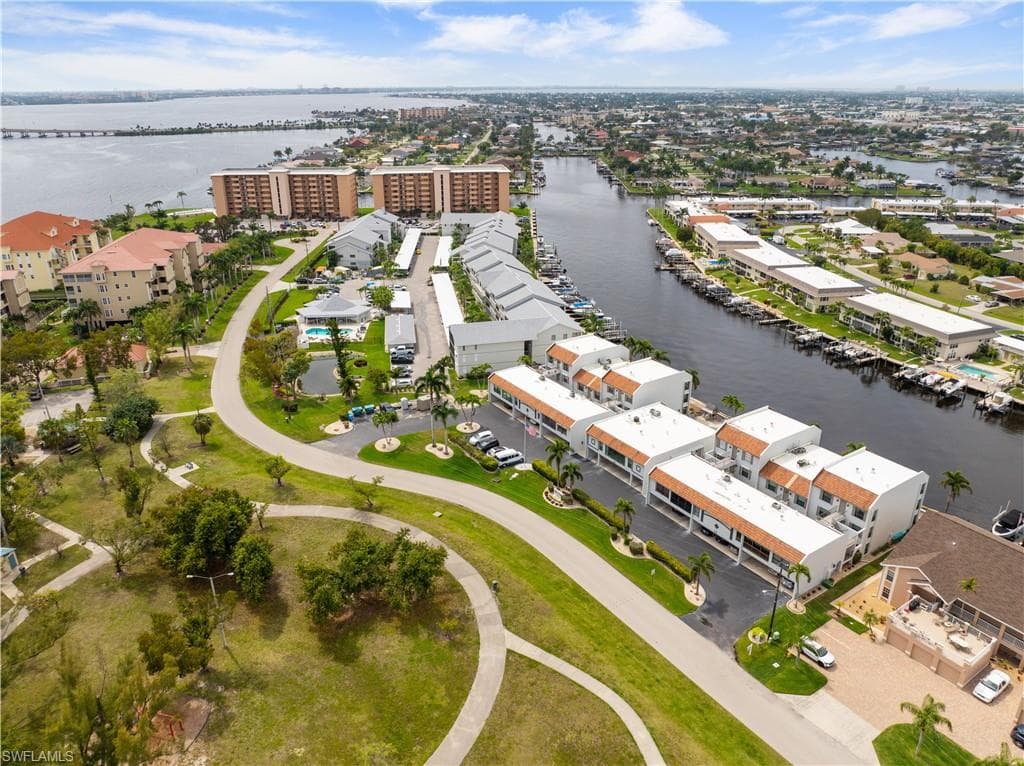 4218 SE 20th PL E1 CAPE CORAL, FL 33904