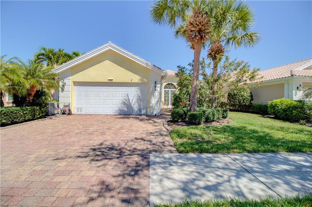 7983 Valentina CT NAPLES, FL 34114