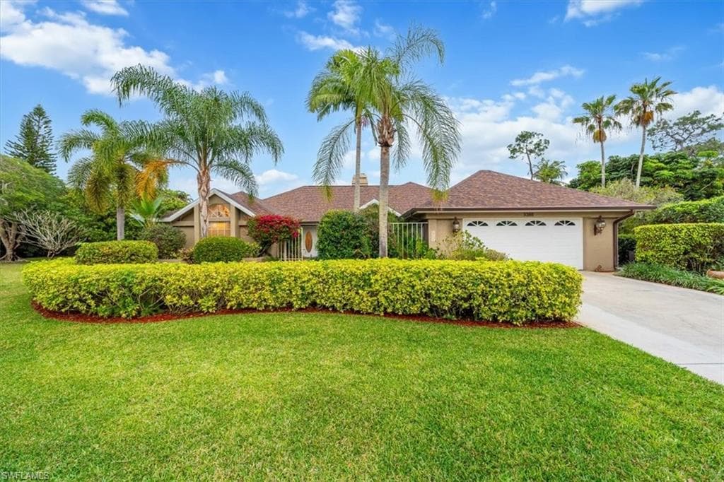 3388 Hanover CT NAPLES, FL 34112