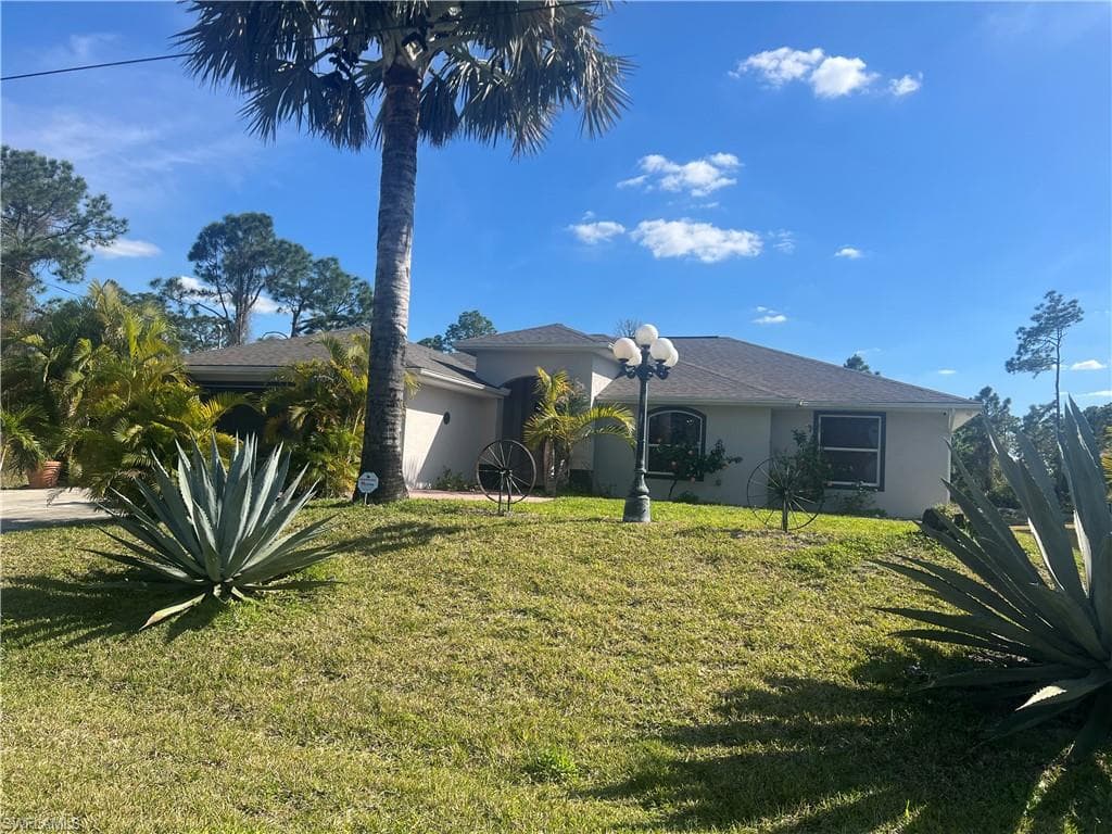 1132 Bari ST E LEHIGH ACRES, FL 33974