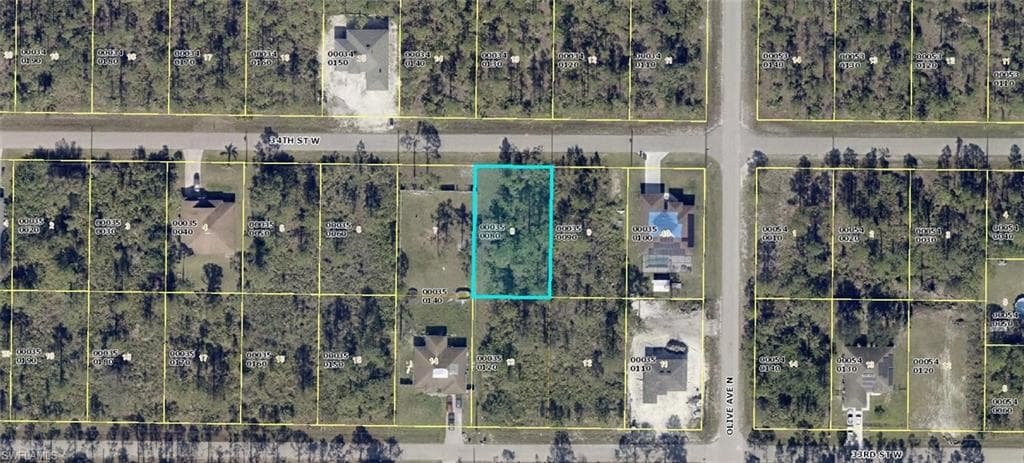 3205 34th ST W LEHIGH ACRES, FL 33971