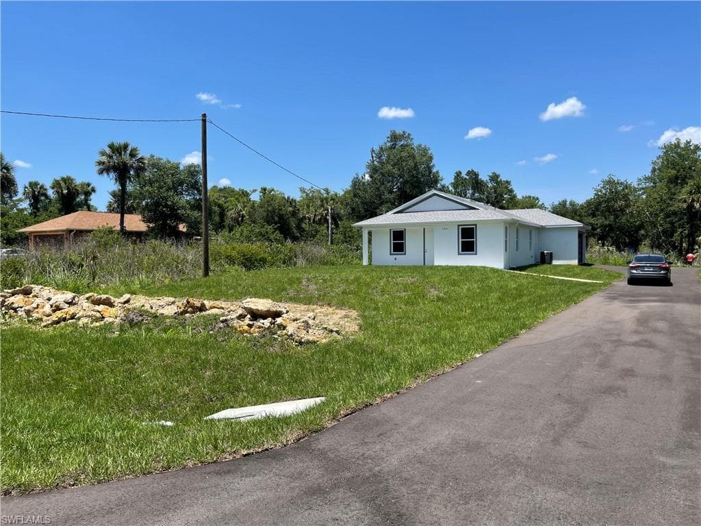 4221 32nd AVE SE NAPLES, FL 34117
