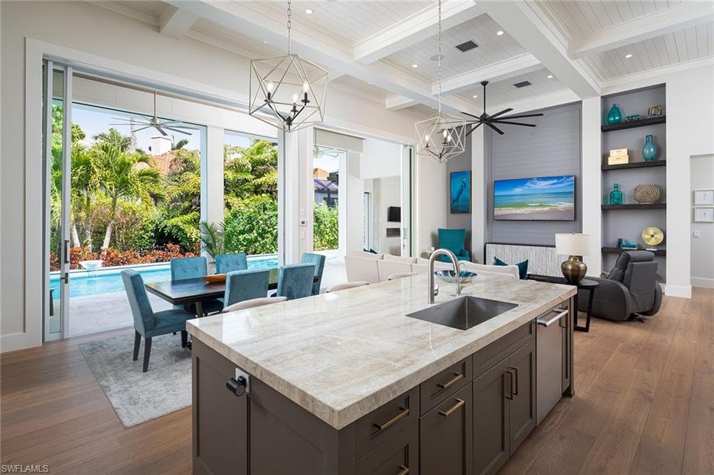 401 Wedge DR NAPLES, FL 34103