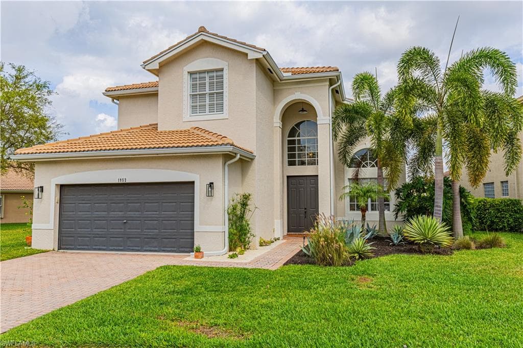 1952 Isla De Palma CIR NAPLES, FL 34119