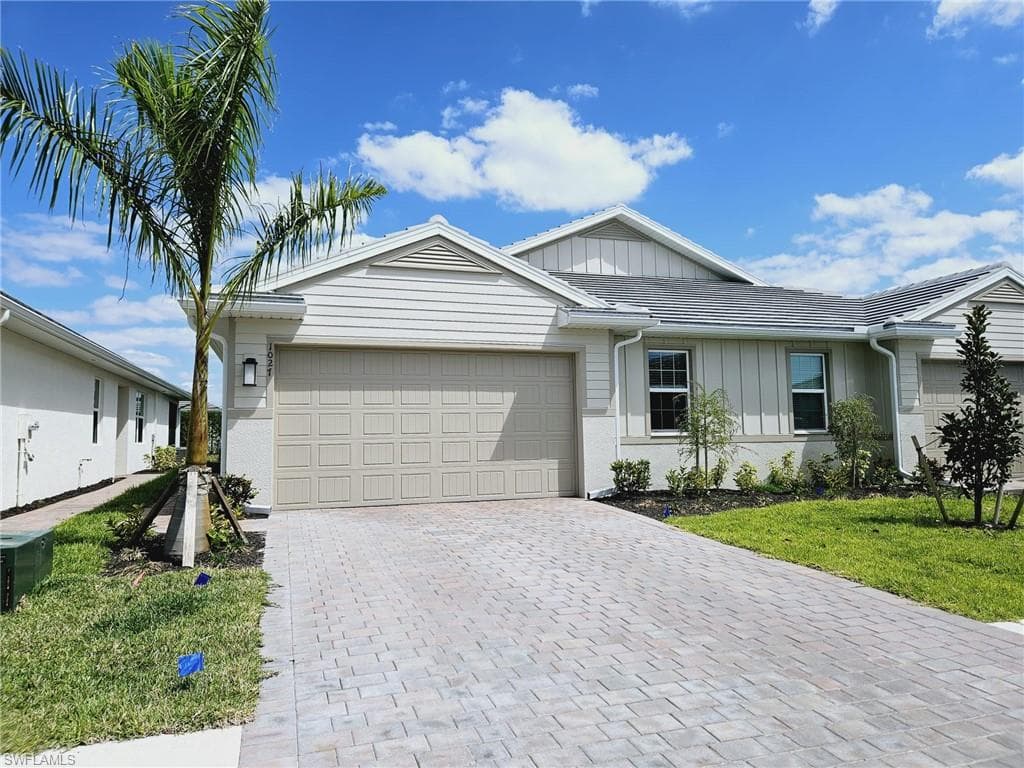 1027 Enbrook LOOP NAPLES, FL 34114