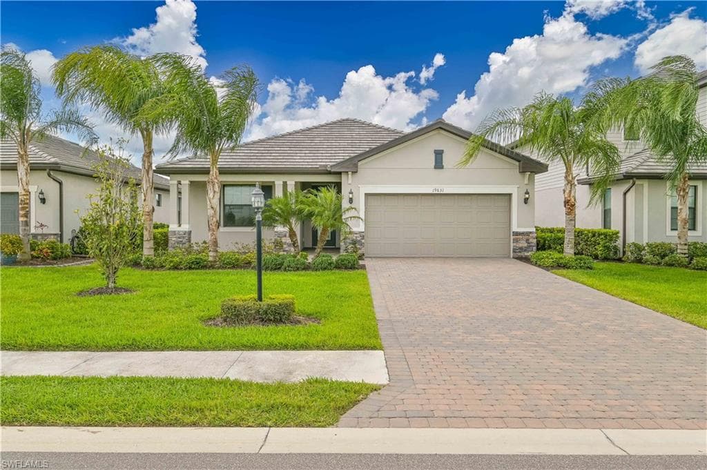 19631 Beechcrest PL ESTERO, FL 33928