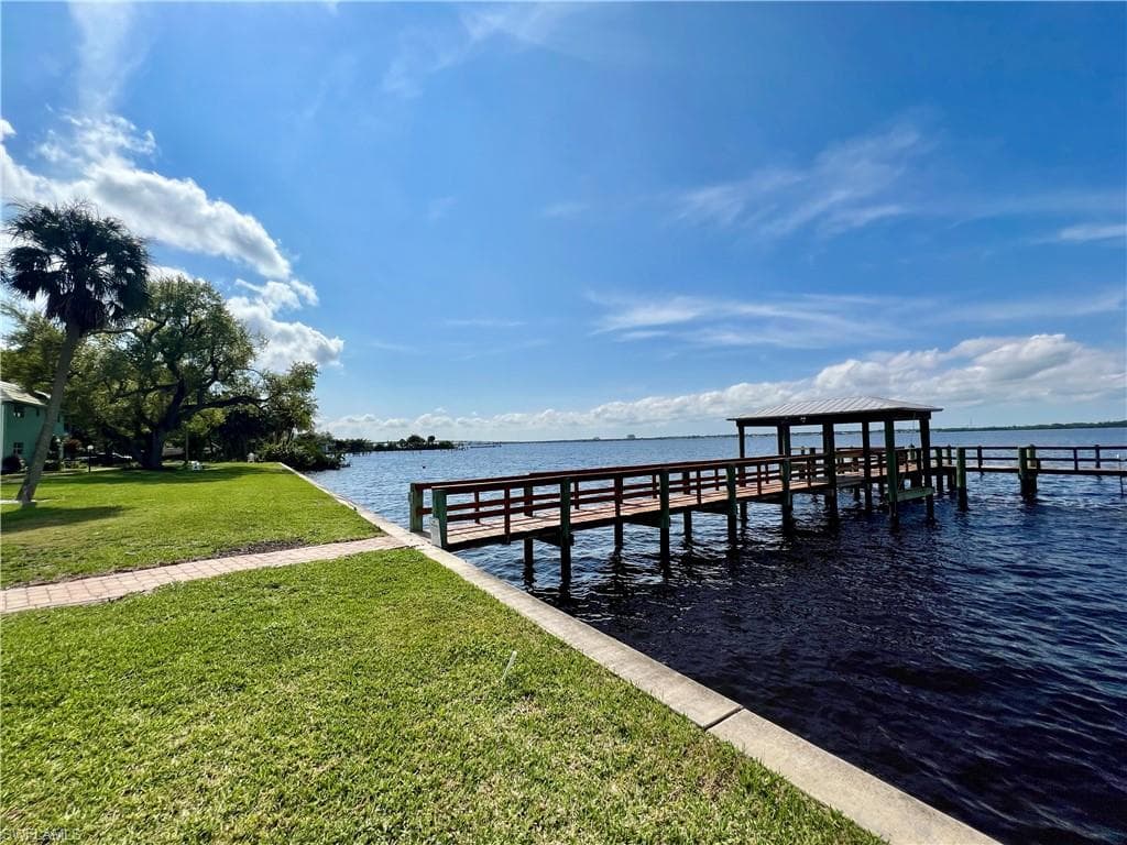 3225 E Riverside DR 31C FORT MYERS, FL 33916
