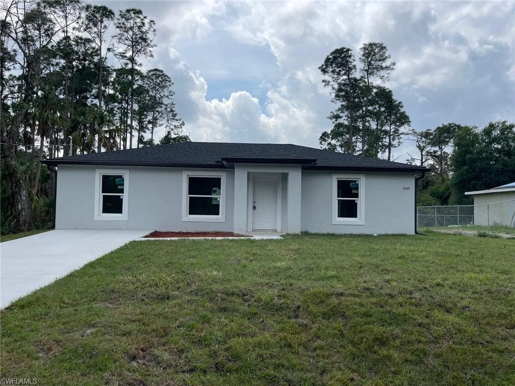 3523 49th ST W LEHIGH ACRES, FL 33971