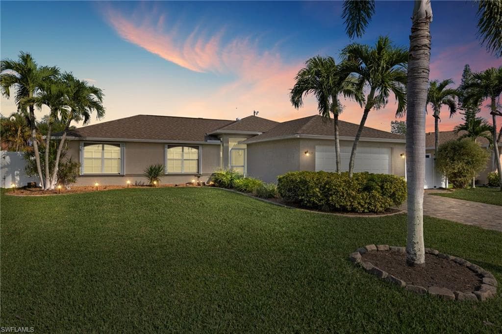 319 SE 8th PL CAPE CORAL, FL 33990