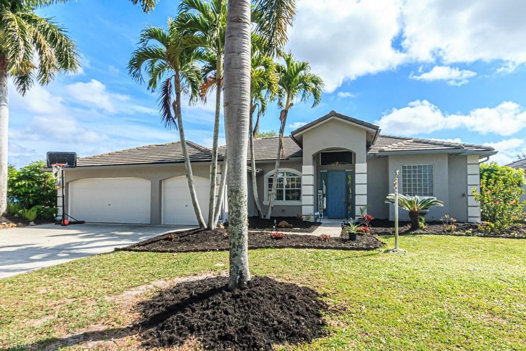 3248 Potomac CT NAPLES, FL 34120