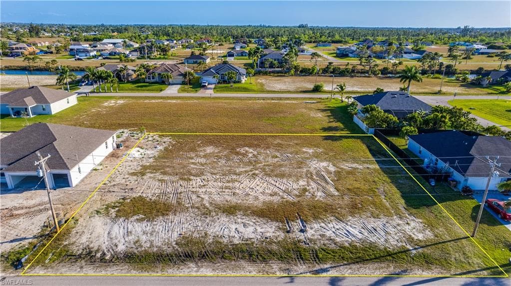 2846 NW 26th TER CAPE CORAL, FL 33993