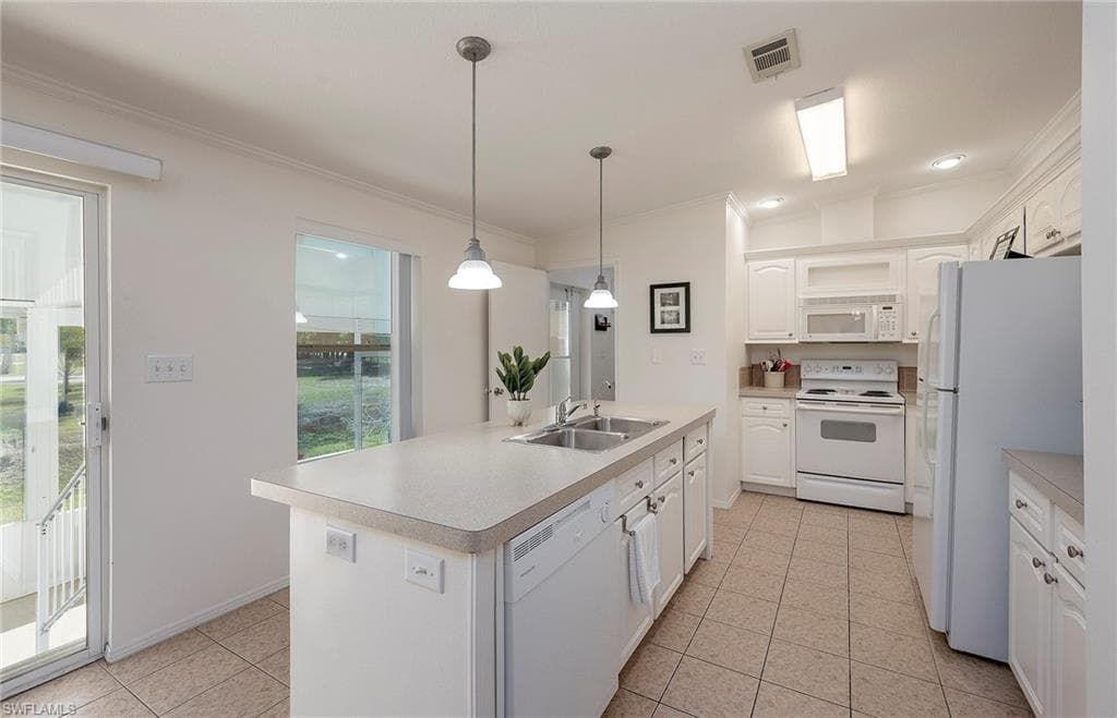 5558 Palm Beach BLVD 416 FORT MYERS, FL 33905