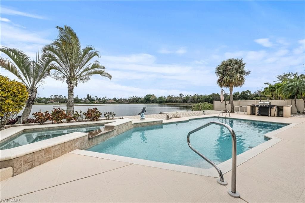 27329 Rue De Paix BONITA SPRINGS, FL 34135