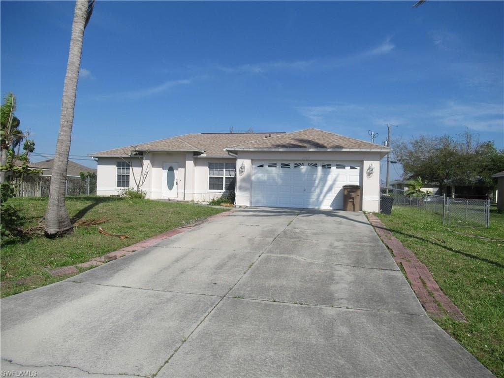 2707 SW 9th AVE CAPE CORAL, FL 33914