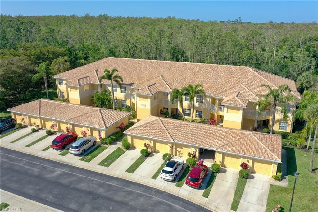 19420 Cromwell CT 106 FORT MYERS, FL 33912