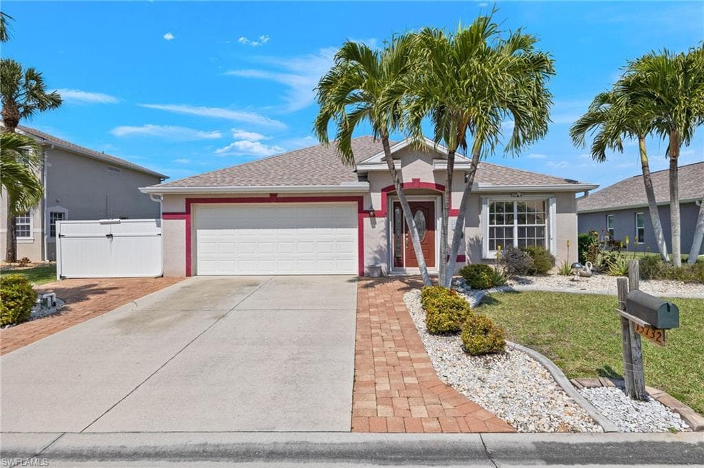 15732 Beachcomber AVE FORT MYERS, FL 33908