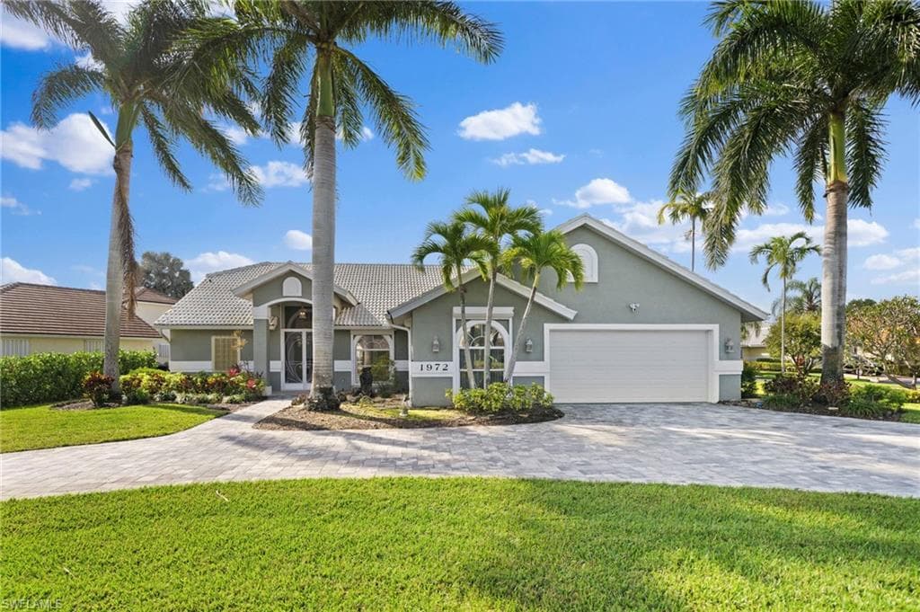 1972 Timberline DR NAPLES, FL 34109