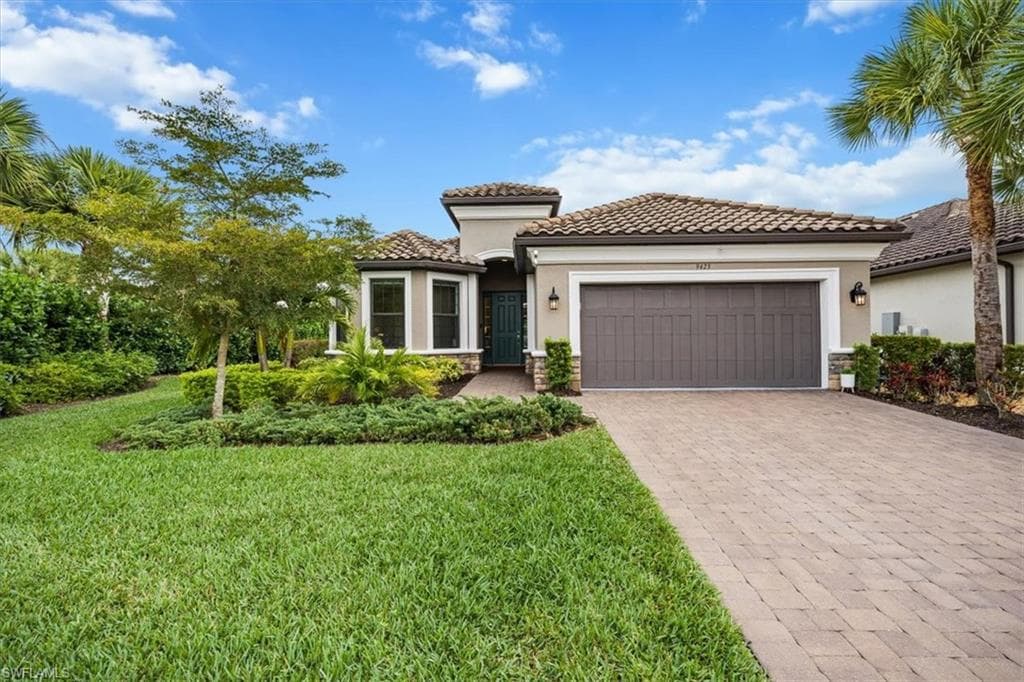 9423 Terresina DR NAPLES, FL 34119