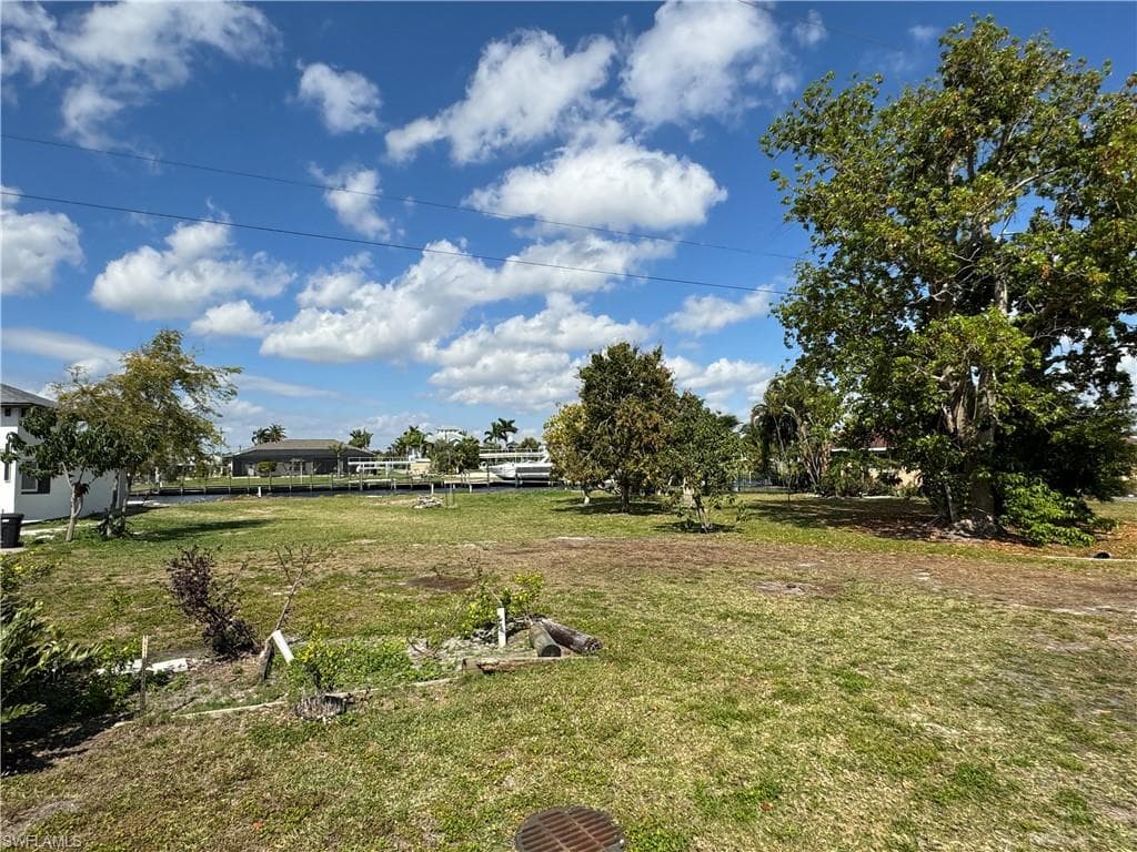 2102 E. Tobago CIR FORT MYERS, FL 33905