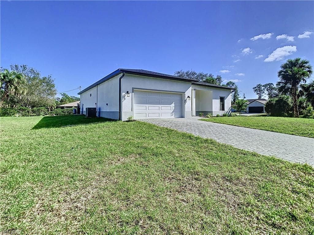1708 NE 13th TER CAPE CORAL, FL 33909