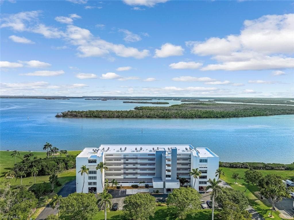 4223 Bay Beach LN C4 FORT MYERS BEACH, FL 33931