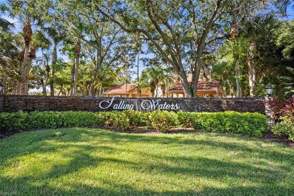 2274 Hidden Lake DR 407 NAPLES, FL 34112