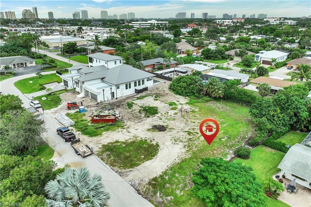 1081 Morningside DR NAPLES, FL 34103